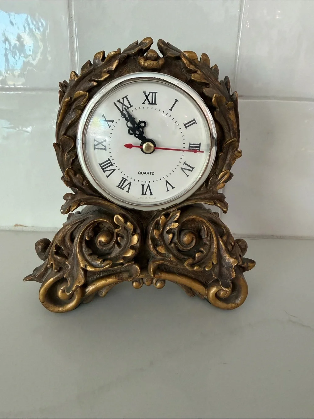 Stunning Vintage Hollywood Regency / Rococo Style Quartz Mantle/Tabletop Clock